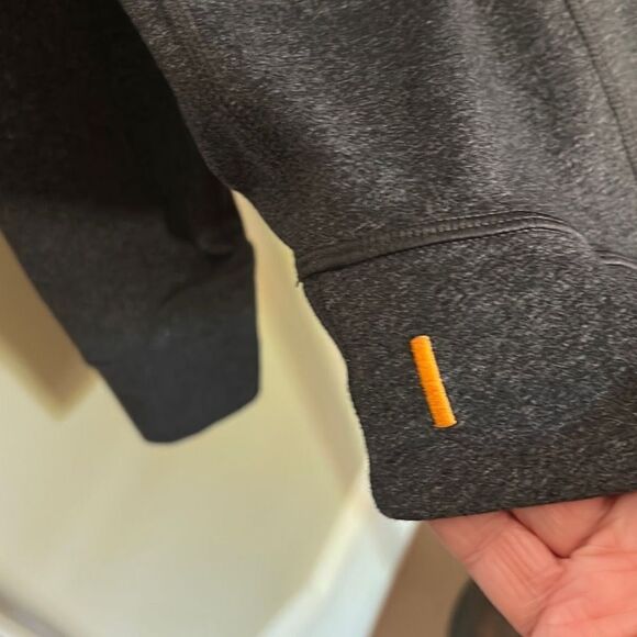 LUCY Gray Fitted Activewear Jacket - Picture 6 of 9